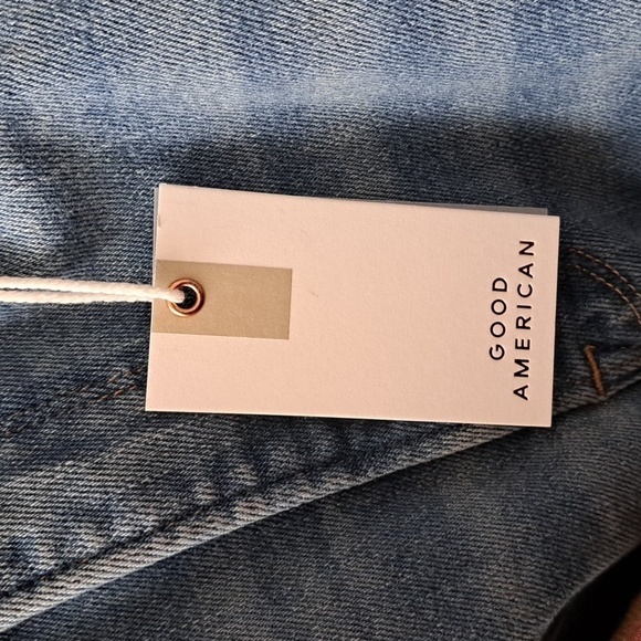 NWT GOOD AMERICAN GOOD CURVE SKINNY CROP - Picture 8 of 11